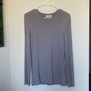 Aritzia’s Babaton lavender long sleeve shirt - Size M